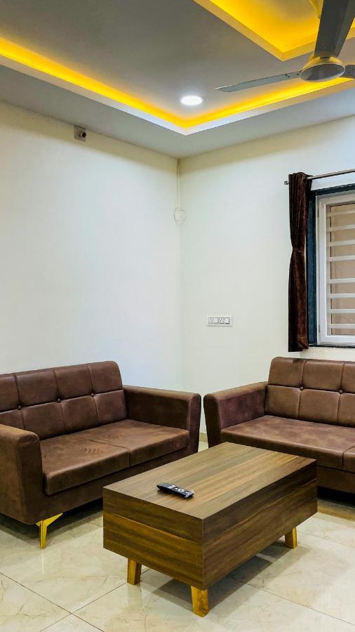 Luxurious 3 Bhk Villa In Bhuj - Shivani Homestay Exterior photo