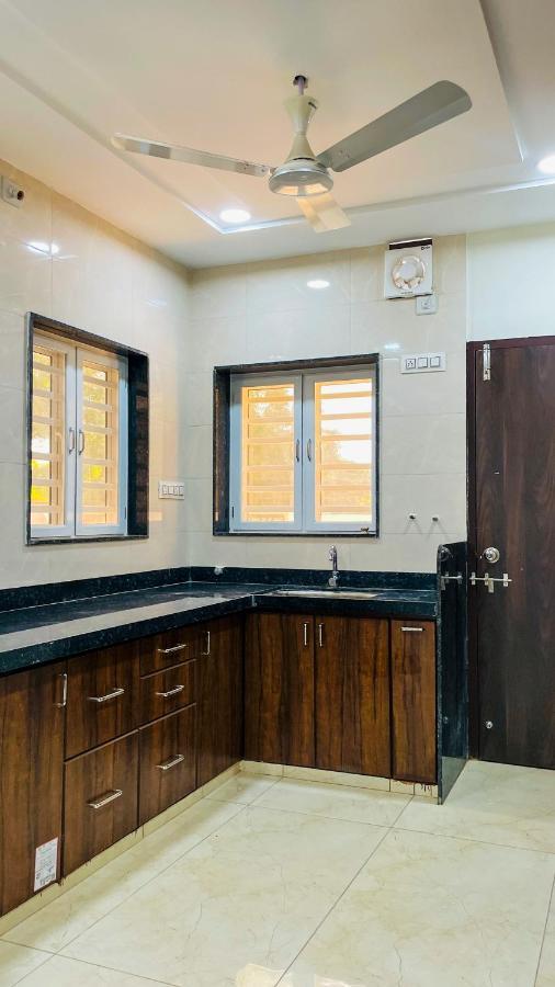 Luxurious 3 Bhk Villa In Bhuj - Shivani Homestay Exterior photo